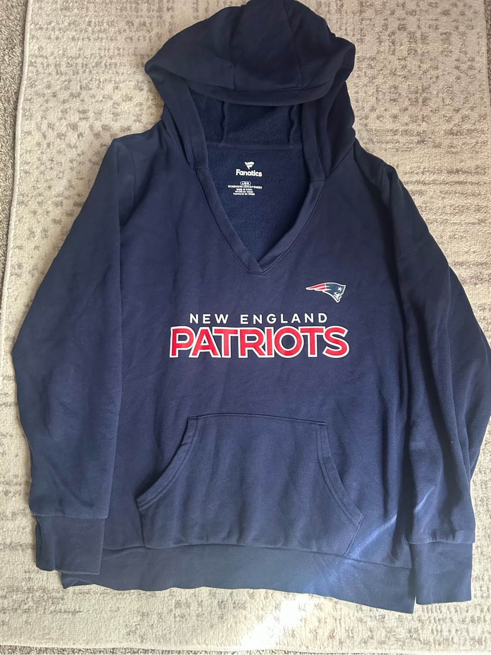 Fanatics Navy New England Patriots V-Neck Hoodie